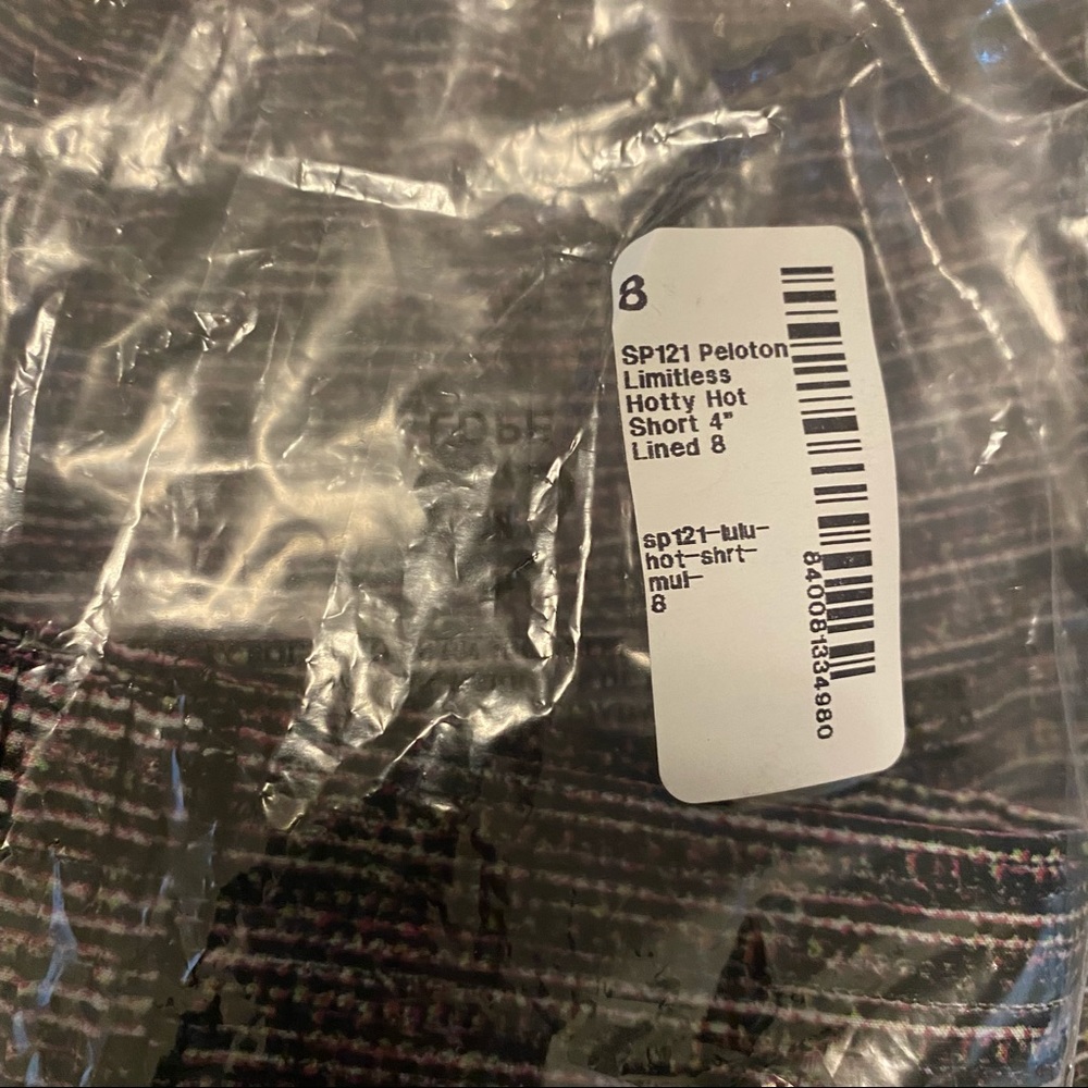 LULULEMON Peloton Limitless 4" Hotty Hot Short - Picture 7 of 9